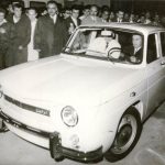 1968 - Nicolae Ceauşescu la volanul primei maşini Dacia 1100 produsă la Piteşti Fototeca online a comunismului românesc